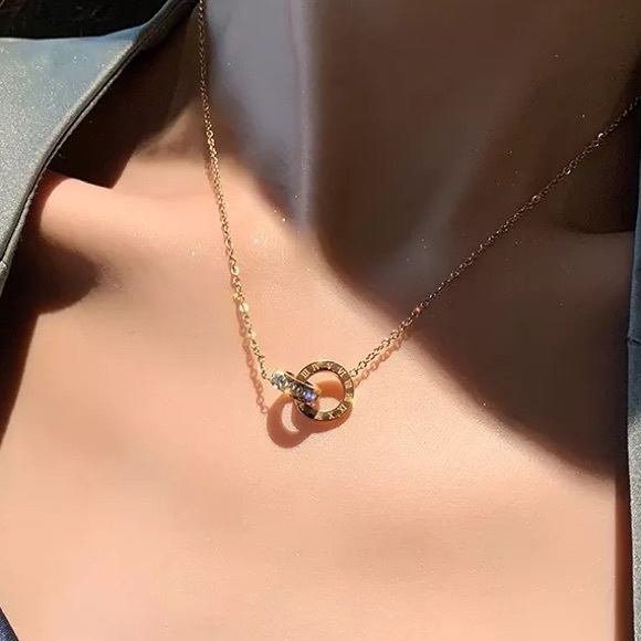 18K Gold Plated Roman Numeral Clock Circles Rose Gold Necklace - Picture 9 of 10